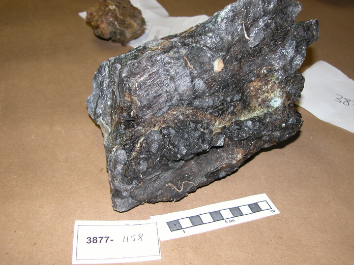 Serpentinite wit Talc-Tremolite Vein 3877-1158 